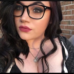 Meet your Posher, Jenna